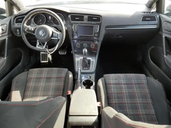 3VW4T7AU5GM067359 2016 VOLKSWAGEN GTI - Image 8