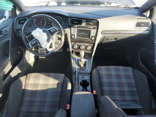 3VW4T7AU6GM024066 2016 VOLKSWAGEN GTI - Image 8