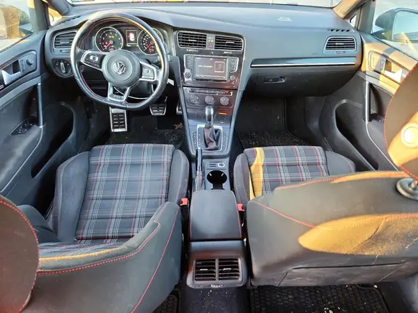 3VW4T7AU6GM059335 2016 VOLKSWAGEN GTI - Image 8