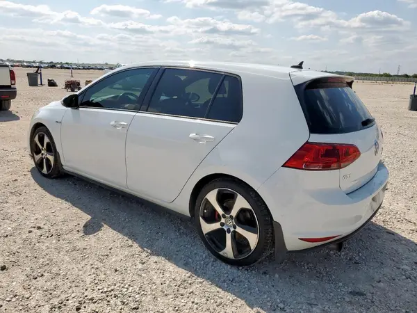 3VW4T7AU6HM010542 2017 VOLKSWAGEN GTI - Image 2