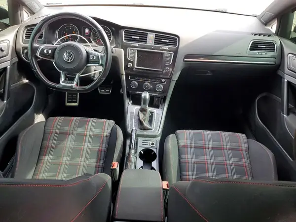 3VW4T7AU6HM014333 2017 VOLKSWAGEN GTI - Image 8