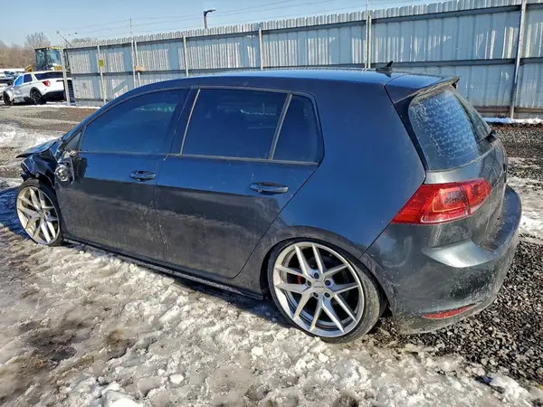 3VW4T7AU6HM042066 2017 VOLKSWAGEN GTI - Image 2