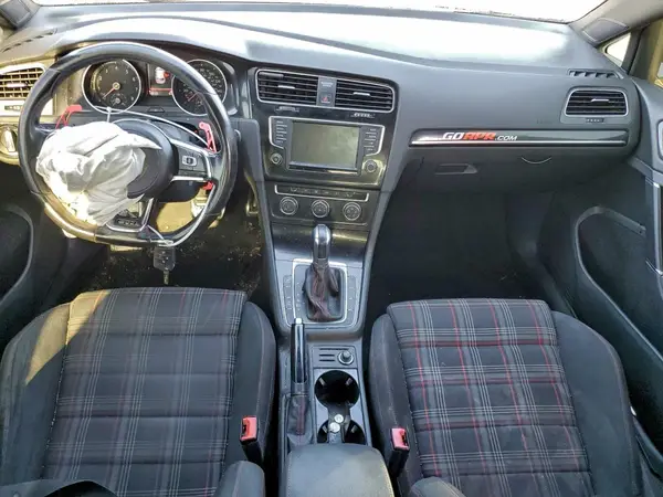 3VW4T7AU6HM042066 2017 VOLKSWAGEN GTI - Image 8