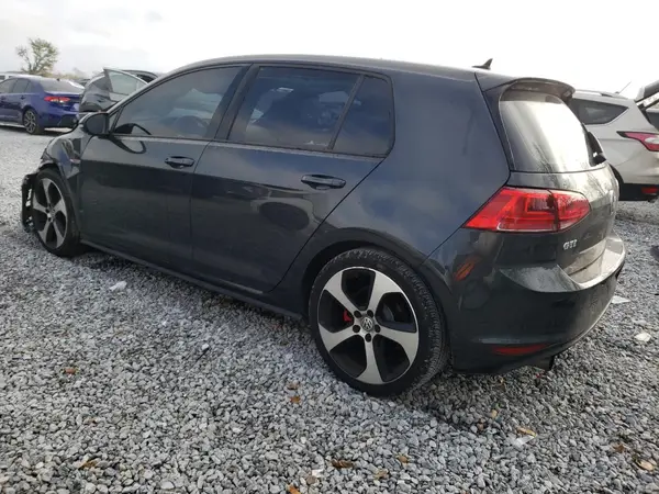 3VW4T7AU6HM049213 2017 VOLKSWAGEN GTI - Image 2