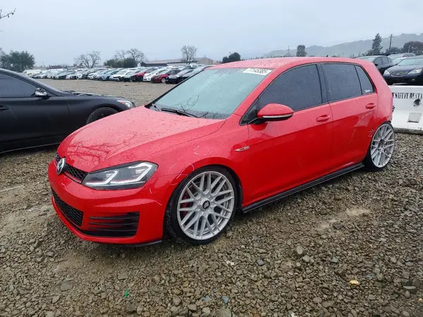 3VW4T7AU6HM070613 2017 VOLKSWAGEN GTI - Image 1