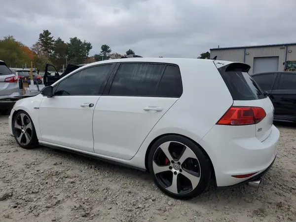 3VW4T7AU7GM038087 2016 VOLKSWAGEN GTI - Image 2