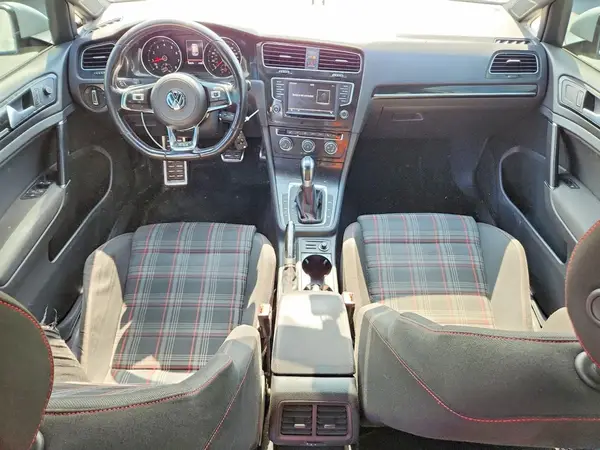 3VW4T7AU7HM008976 2017 VOLKSWAGEN GTI - Image 8