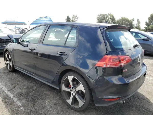 3VW4T7AU7HM012008 2017 VOLKSWAGEN GTI - Image 2