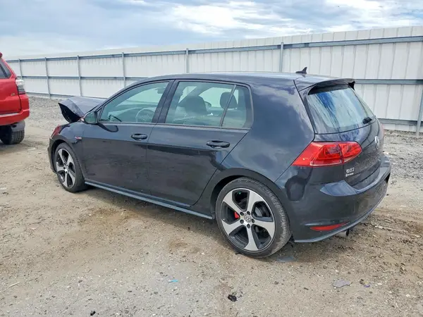 3VW4T7AU7HM035644 2017 VOLKSWAGEN GTI - Image 2
