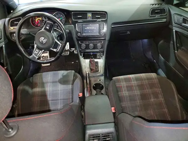 3VW4T7AU7HM072855 2017 VOLKSWAGEN GTI - Image 8