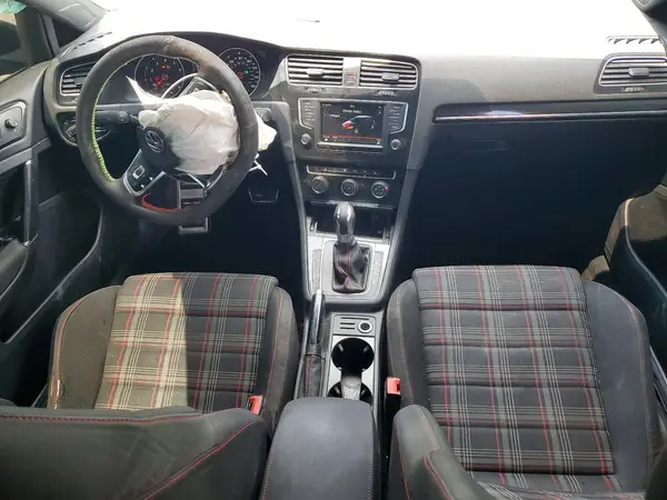 3VW4T7AU7HM074332 2017 VOLKSWAGEN GTI - Image 8