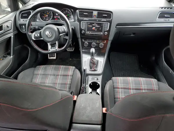 3VW4T7AU7HM076159 2017 VOLKSWAGEN GTI - Image 8