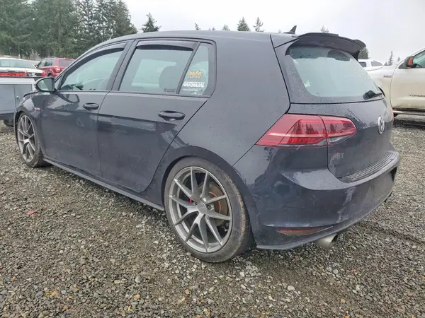 3VW4T7AU7HM076890 2017 VOLKSWAGEN GTI - Image 2