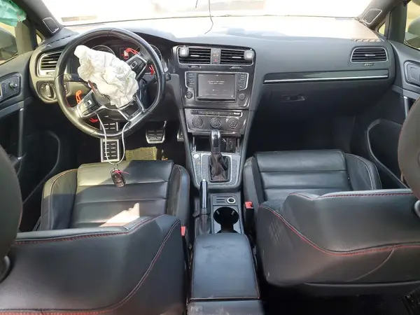 3VW4T7AU8GM014560 2016 VOLKSWAGEN GTI - Image 8