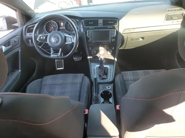 3VW4T7AU8GM039023 2016 VOLKSWAGEN GTI - Image 8