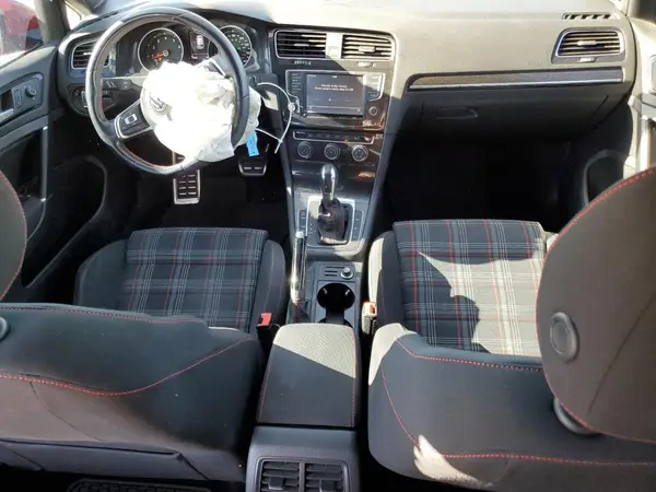 3VW4T7AU8HM005455 2017 VOLKSWAGEN GTI - Image 8