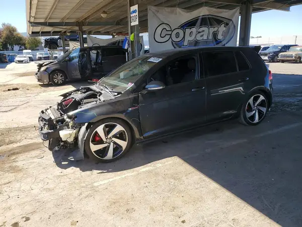 3VW4T7AU8HM016861 2017 VOLKSWAGEN GTI - Image 1