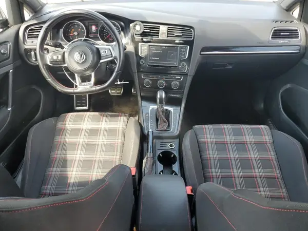 3VW4T7AU8HM053196 2017 VOLKSWAGEN GTI - Image 8