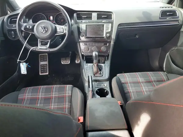 3VW4T7AU8HM065722 2017 VOLKSWAGEN GTI - Image 8