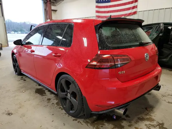 3VW4T7AU9GM001381 2016 VOLKSWAGEN GTI - Image 2