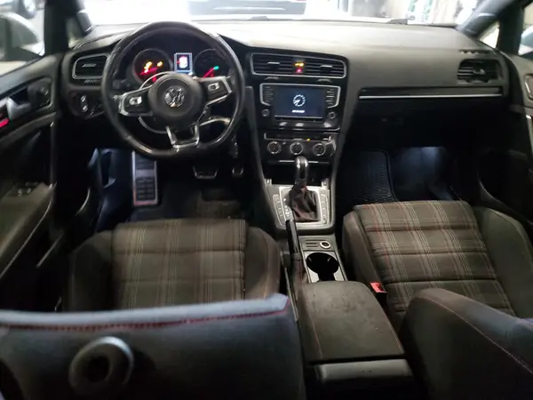 3VW4T7AU9GM014812 2016 VOLKSWAGEN GTI - Image 8
