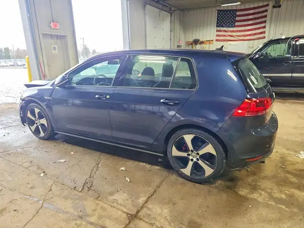 3VW4T7AU9GM041170 2016 VOLKSWAGEN GTI - Image 2