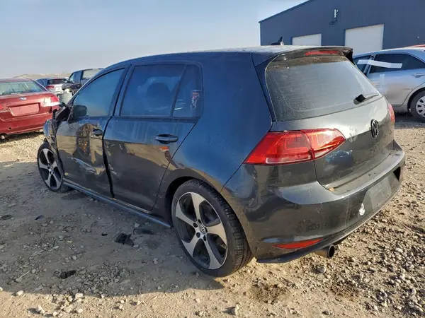 3VW4T7AU9GM055604 2016 VOLKSWAGEN GTI - Image 2