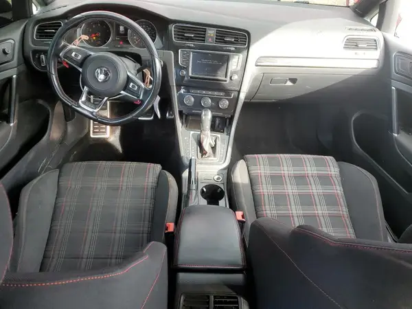 3VW4T7AU9HM017307 2017 VOLKSWAGEN GTI - Image 8