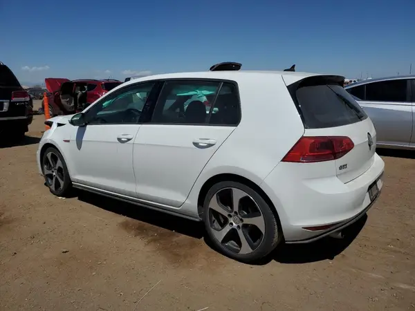 3VW4T7AU9HM018375 2017 VOLKSWAGEN GTI - Image 2