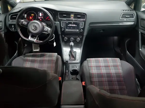 3VW4T7AU9HM051134 2017 VOLKSWAGEN GTI - Image 8