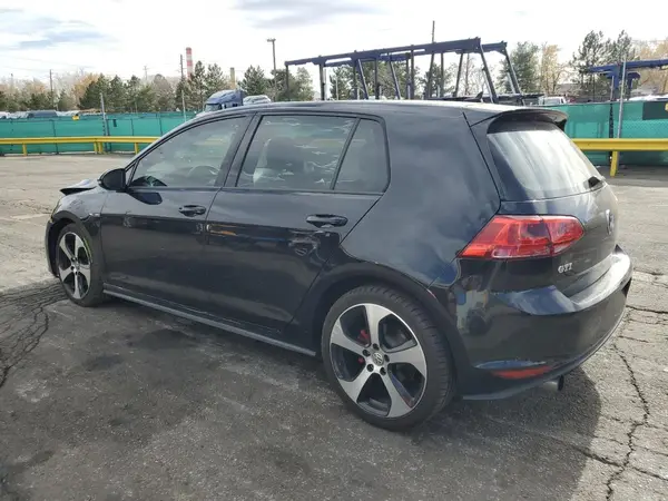 3VW4T7AU9HM066121 2017 VOLKSWAGEN GTI - Image 2