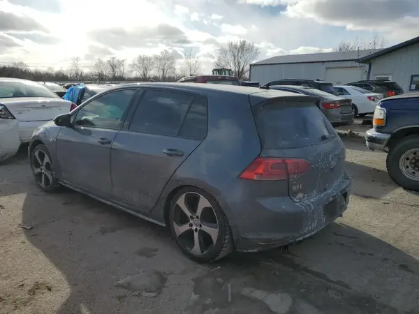 3VW4T7AU9HM070685 2017 VOLKSWAGEN GTI - Image 2