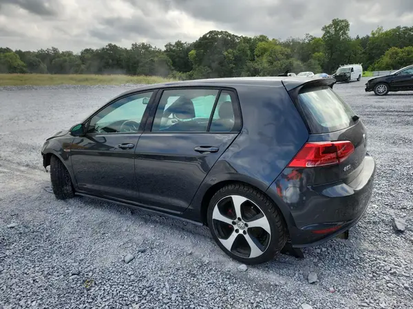 3VW4T7AUXGM038794 2016 VOLKSWAGEN GTI - Image 2