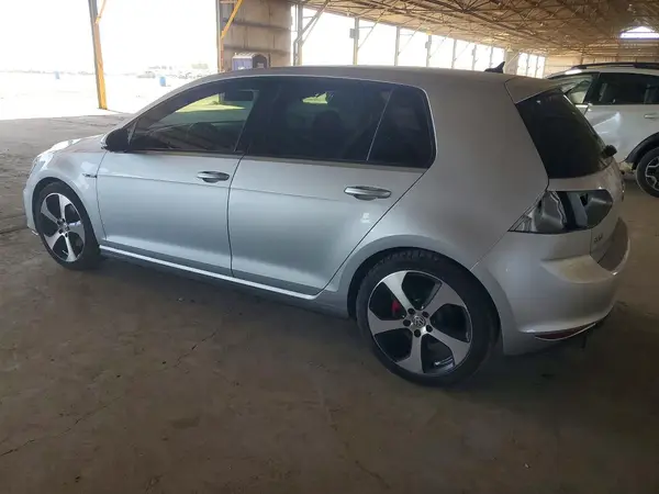 3VW4T7AUXGM042098 2016 VOLKSWAGEN GTI - Image 2