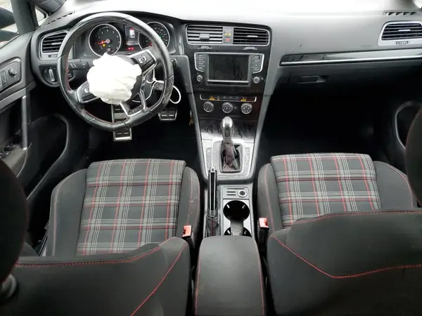 3VW4T7AUXHM003786 2017 VOLKSWAGEN GTI - Image 8