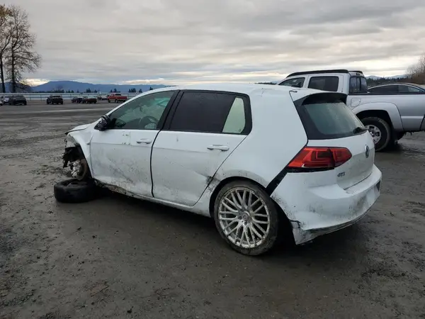 3VW4T7AUXHM039350 2017 VOLKSWAGEN GTI - Image 2