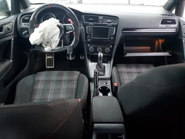 3VW4T7AUXHM039350 2017 VOLKSWAGEN GTI - Image 8