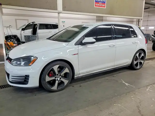 3VW4T7AUXHM049070 2017 VOLKSWAGEN GTI - Image 1