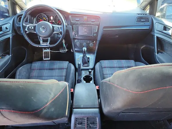 3VW4T7AUXHM059839 2017 VOLKSWAGEN GTI - Image 8