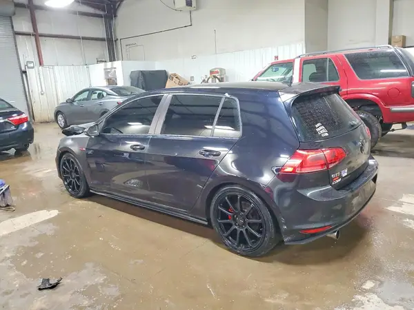 3VW4T7AUXHM076608 2017 VOLKSWAGEN GTI - Image 2