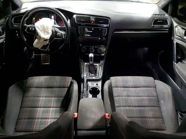 3VW4T7AUXHM076608 2017 VOLKSWAGEN GTI - Image 8
