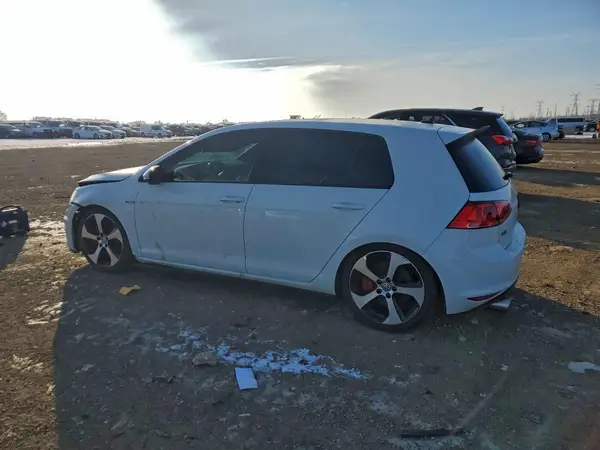 3VW547AU0HM000798 2017 VOLKSWAGEN GTI - Image 2