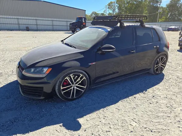 3VW547AU0HM008383 2017 VOLKSWAGEN GTI - Image 1