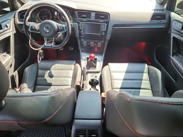3VW547AU0HM040671 2017 VOLKSWAGEN GTI - Image 8