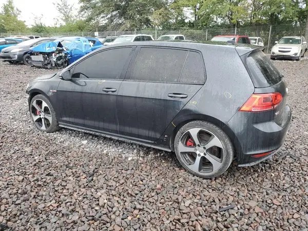 3VW547AU0HM074027 2017 VOLKSWAGEN GTI - Image 2