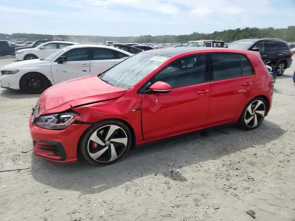 3VW547AU0JM267235 2018 VOLKSWAGEN GTI - Image 1