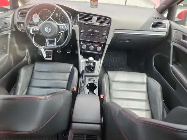 3VW547AU0JM267235 2018 VOLKSWAGEN GTI - Image 8