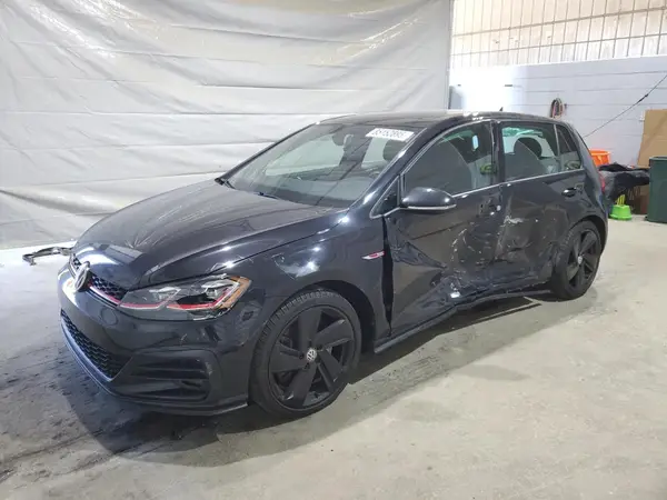 3VW547AU0JM282754 2018 VOLKSWAGEN GTI - Image 1