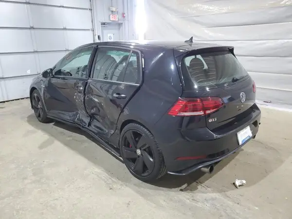 3VW547AU0JM282754 2018 VOLKSWAGEN GTI - Image 2