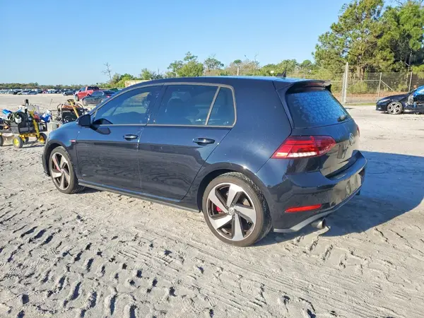 3VW547AU0JM297559 2018 VOLKSWAGEN GTI - Image 2